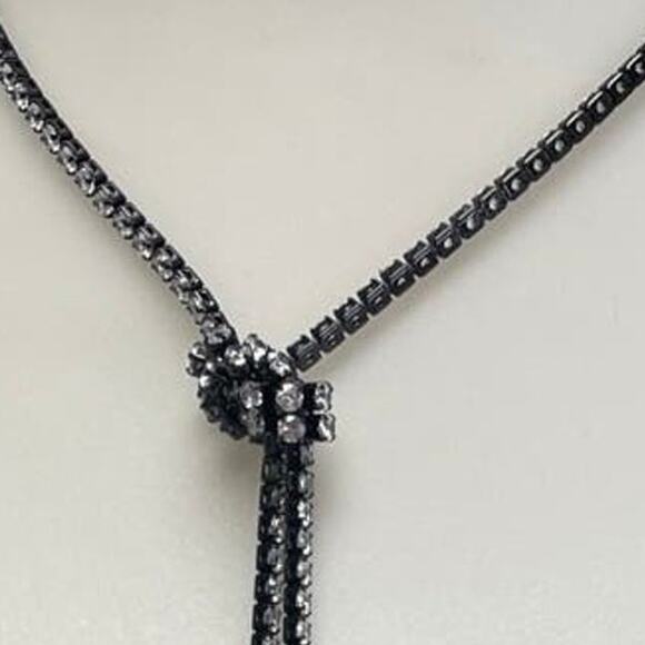New in Red Gift Box Black Silver Rhinestone Long Knotted Lariat Necklace Jewelry - Picture 3 of 5